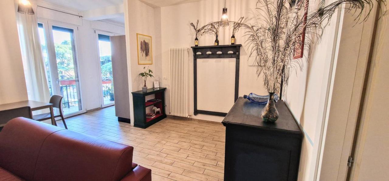 Central City Rooms M09 Apartment ボローニャ エクステリア 写真