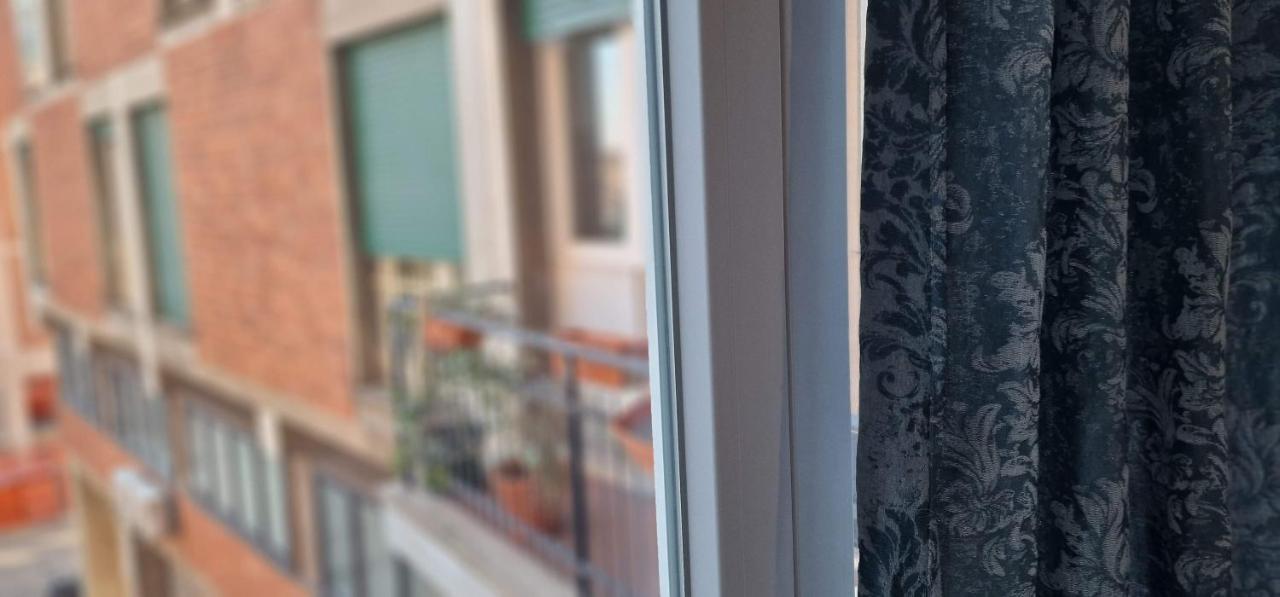 Central City Rooms M09 Apartment ボローニャ エクステリア 写真