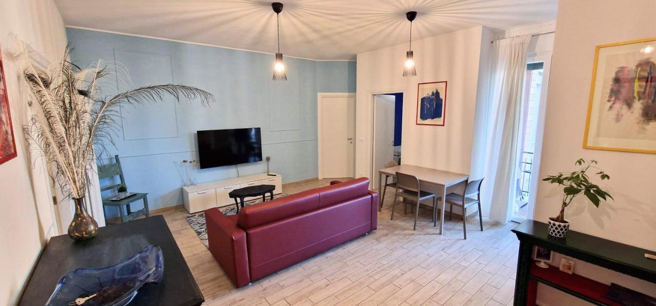 Central City Rooms M09 Apartment ボローニャ エクステリア 写真